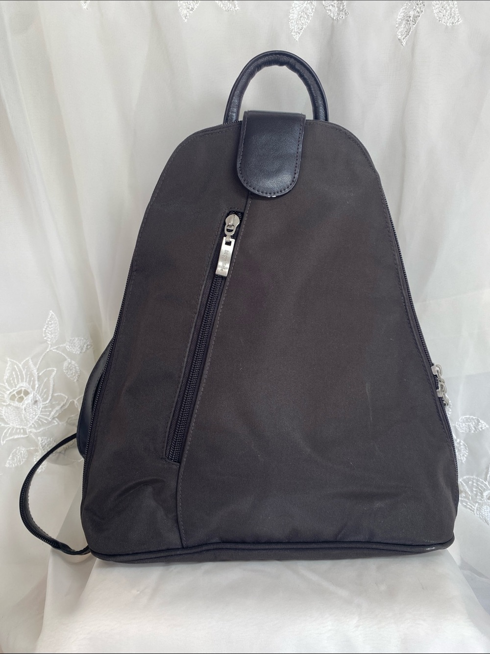 Baggallini Metro Black Convertible Sling Backpack
